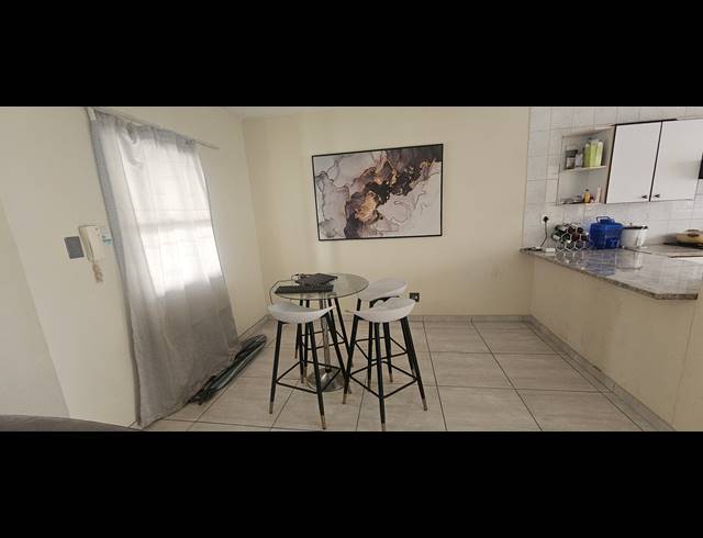 2 BEDROOM TOWNHOUSE FOR SALE IN ELANDSHAVEN